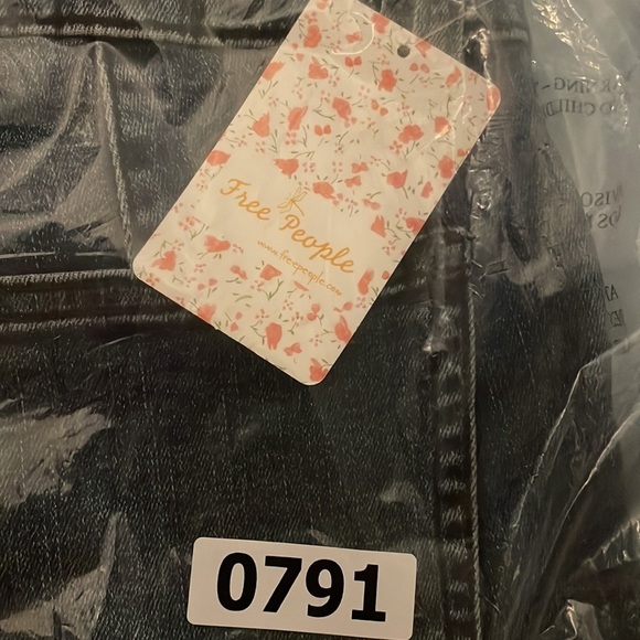 NEW We The Free Womens Jet Blue Denim Low Rise Cropped Skinny Jeans Size 24 - Picture 6 of 16